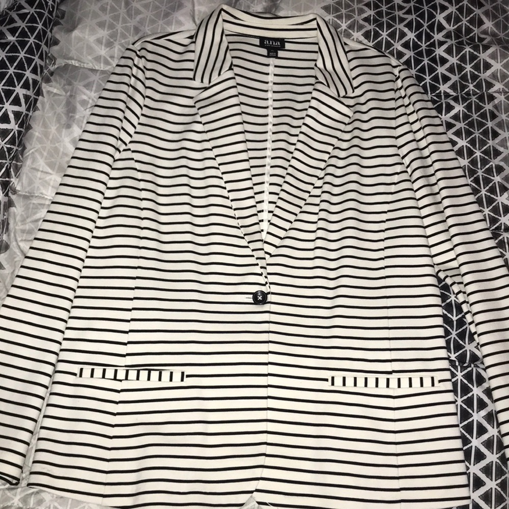 Women’s blazer
